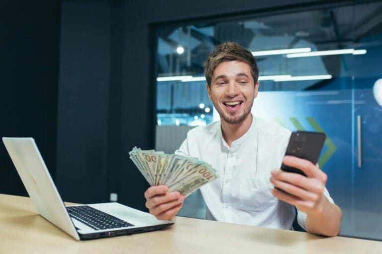 21 Estratégias comprovadas de como ganhar dinheiro na internet