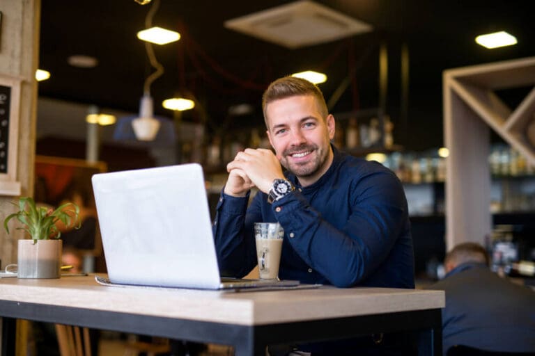 Freelancer O que é e maneiras de se destacar no marketing digital