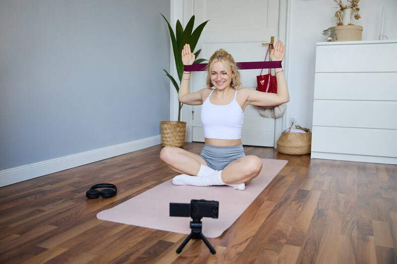 10 dicas para usar o TikTok para estúdio de yoga